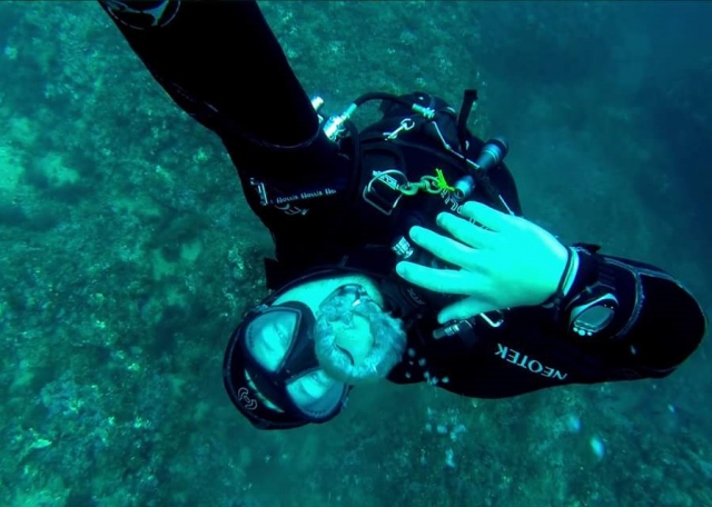 Haciendo submarinismo en Javea